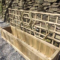 Trellis rustic planter