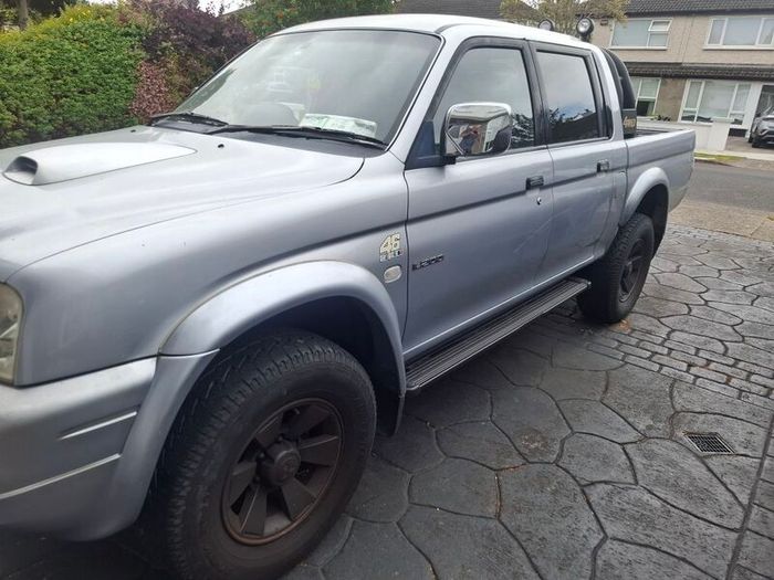 mitsubishi l200  head gasket gone