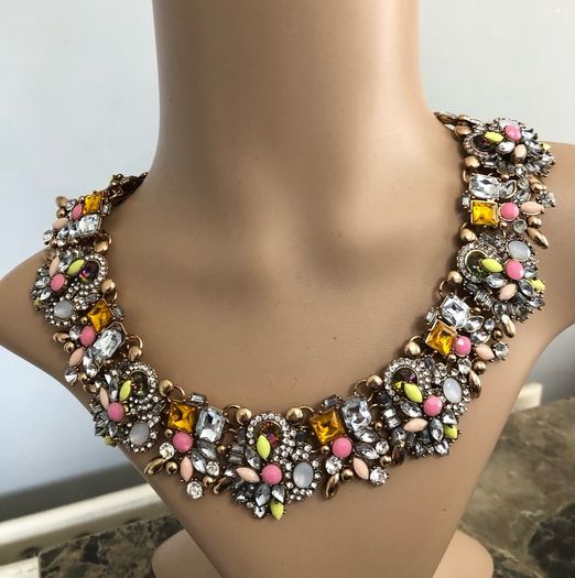 statement necklace