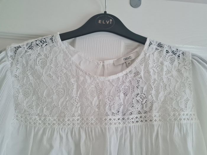 Plus Size (22) Next Ecru Lace Top. New