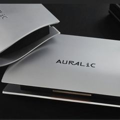 Auralic Aries Femto + Sbooster linear power supply