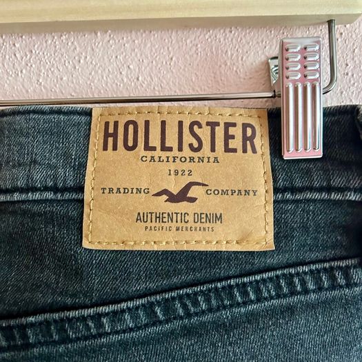 Hollister Super Skinny Jeans 29W32L LIKE NEW