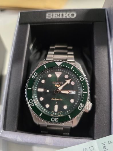 Seiko 5 Automatic