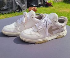Shoe Off Withe