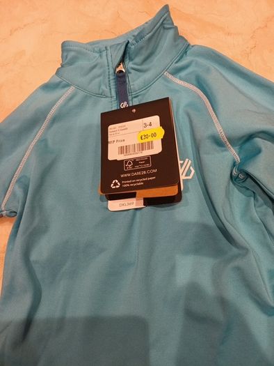 Regatta  Top.  Age 3-4 years.   B.N.W.T.