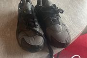 runners size 5.5 huaraches