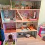 Wooden Doll House Image 9