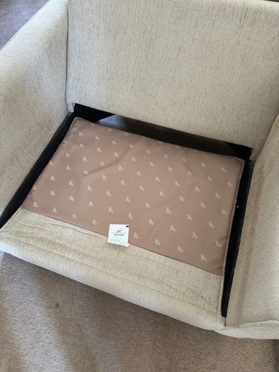 Armchair fold out bed