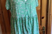 Yours Ladies Green Floral daisy print top / T shirt size 20includes post