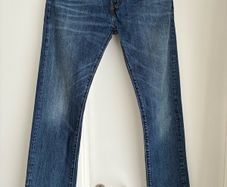 Levi's
