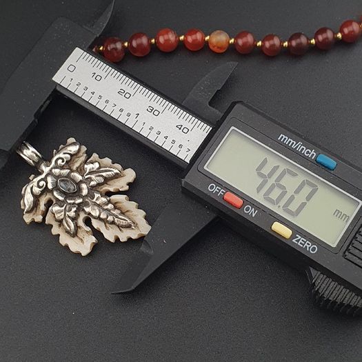 Antique Carnelian Red Agate With Sterling 925 Silver Leaf Pendant Necklace
