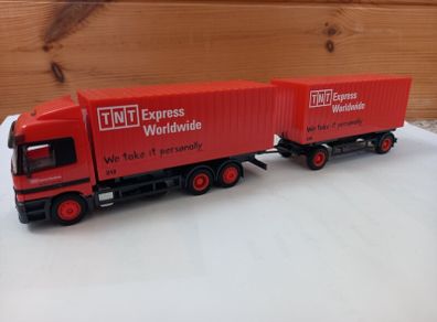 Herpa 1:87 Model Trucks Scania Volvo MAN Mercedes DAF Iveco Renault Selection - Suitable for Model Railway Diorama