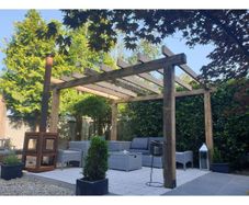Custom Project Pergola Oak Beams