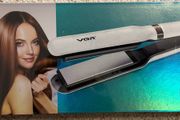 New VGR v-511 professional hair straightener perfect Xmas present