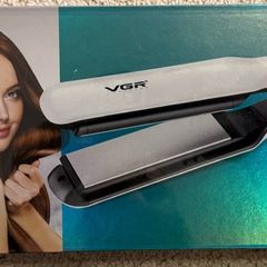 New VGR v-511 professional hair straightener perfect Xmas present