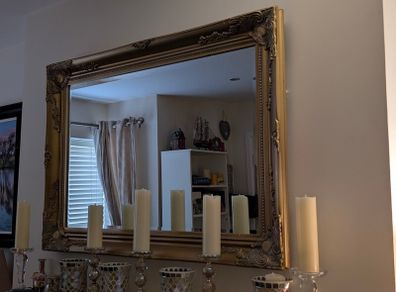 wall mirror
