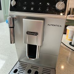 Delonghi Coffee machine