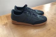 Penguin trainers