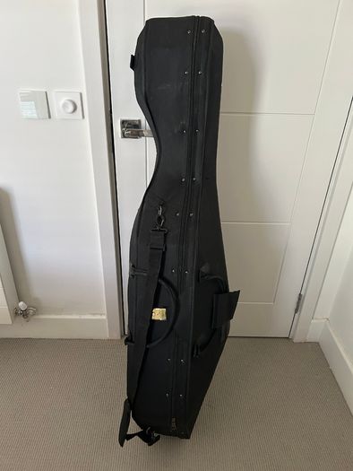 Hard case for 4/4 cello