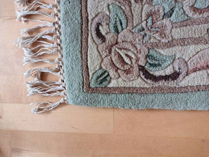 Green Chinese Style Rug (2x4 foot)