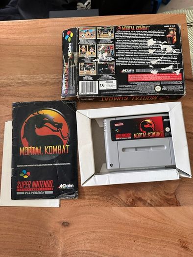 Super Nintendo retro console + games Mario