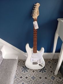Harley Benton Electric Guitar