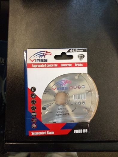 segmented blade