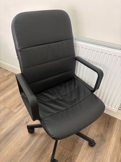 Office table for