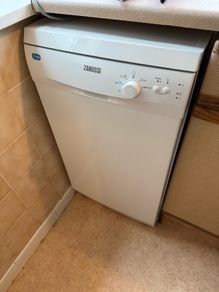 Zanussi Dishwasher