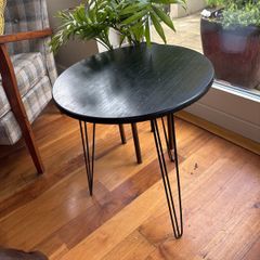 Black Round Side / Lamp Table with hairpin legs