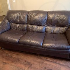 2 Piece Leather Suite