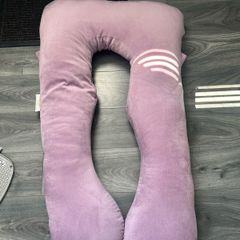pregnancy pillow