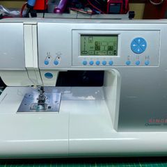 SINGER Quantum 9940 Sewing Machine - Just Serviced - Many stitch choices!