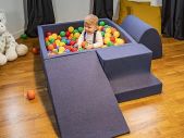 Large Adventure Centre ball pit with 300 balls for babies toddlers