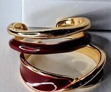 A Pair of Burgundy Oil Drip Rings with Open Ring