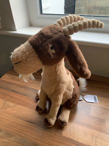 100% Genuine Jellycat Glenny Goat