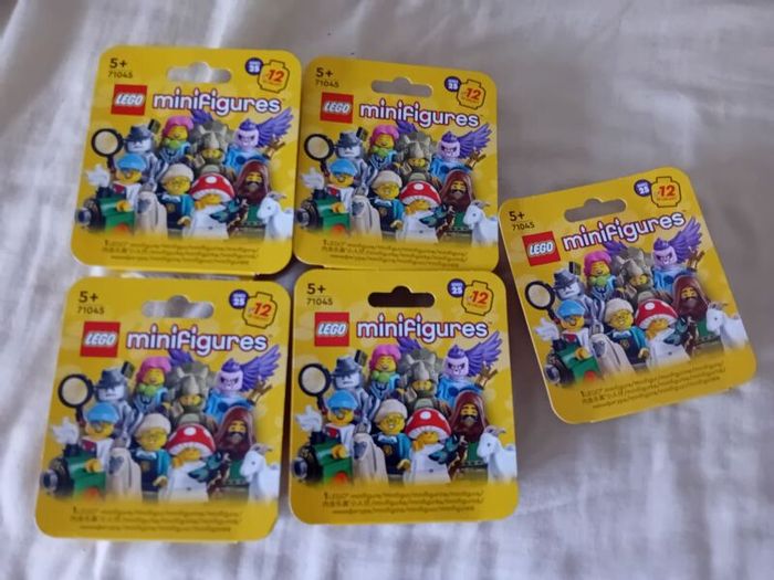 Goat Herder Shepheard LEGO Minifigures Series 25 71045  lego goatherd, collectible series 25  5goat herder shepherd  Sealed, unopened pack  I checked by the qr code on the base  Goat Herder Shepheard LEGO Minifigures Series 25 71045