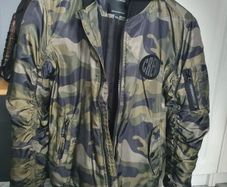 Camouflage jacket size 14+ years or XS