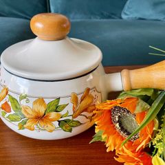 Vintage Enamel Lidded Saucepan Pot with Wooden Handle Autumnal Leaf Design