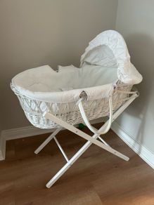Moses Basket and Stand Baby Elegance