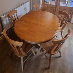 Extendable Kitchen Table & 5 Chairs