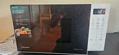 Hisense Microwave