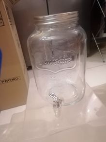 Glasswear beverage dispenser