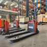electric stackers Image 7