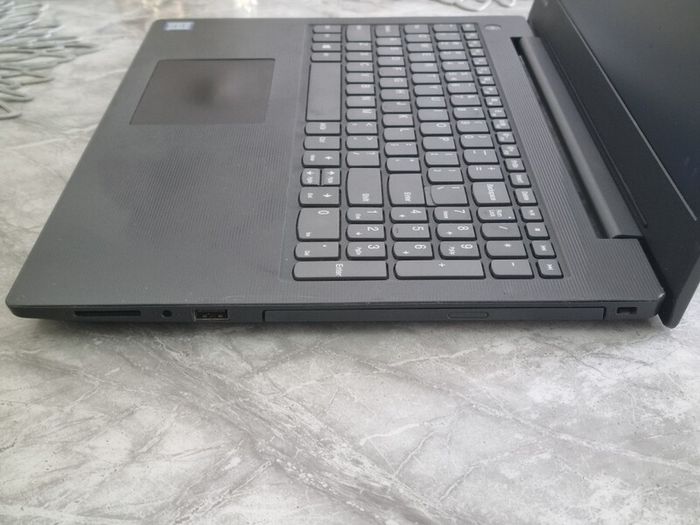 lenovo laptop Lenovo V130-15IKB 12GB Ram, 2x256GB SSD