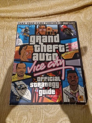 Grand theft auto Vice City official strategy guide