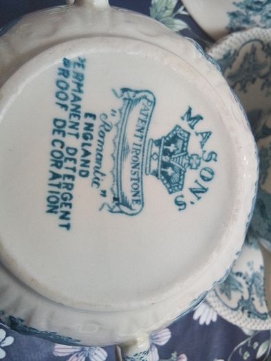 Mason's " Romantic" Soup Coups & Saucers