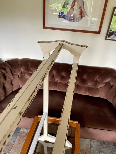 Early 20th Century Art Deco Shape Tall Freestanding Painted Wooden Towel Rail or Quilt Rack