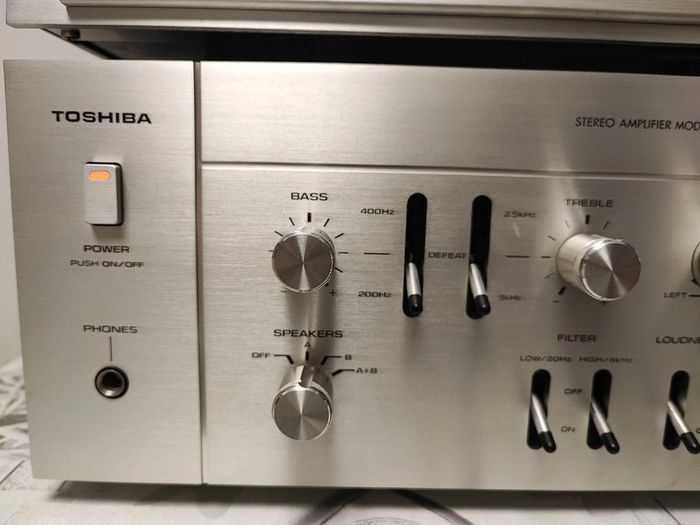 Set From 1977 Amplifier TOSHIBA SB-420 + Tuner Toshiba ST 420, exelent condition, working good.