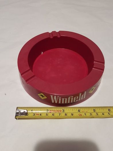 Winfield advertising ashtray,used good condition ,take as is , collectors item with smoking ban on ashtrays advertising ,,price includes post to anywhere in ireland thank you,